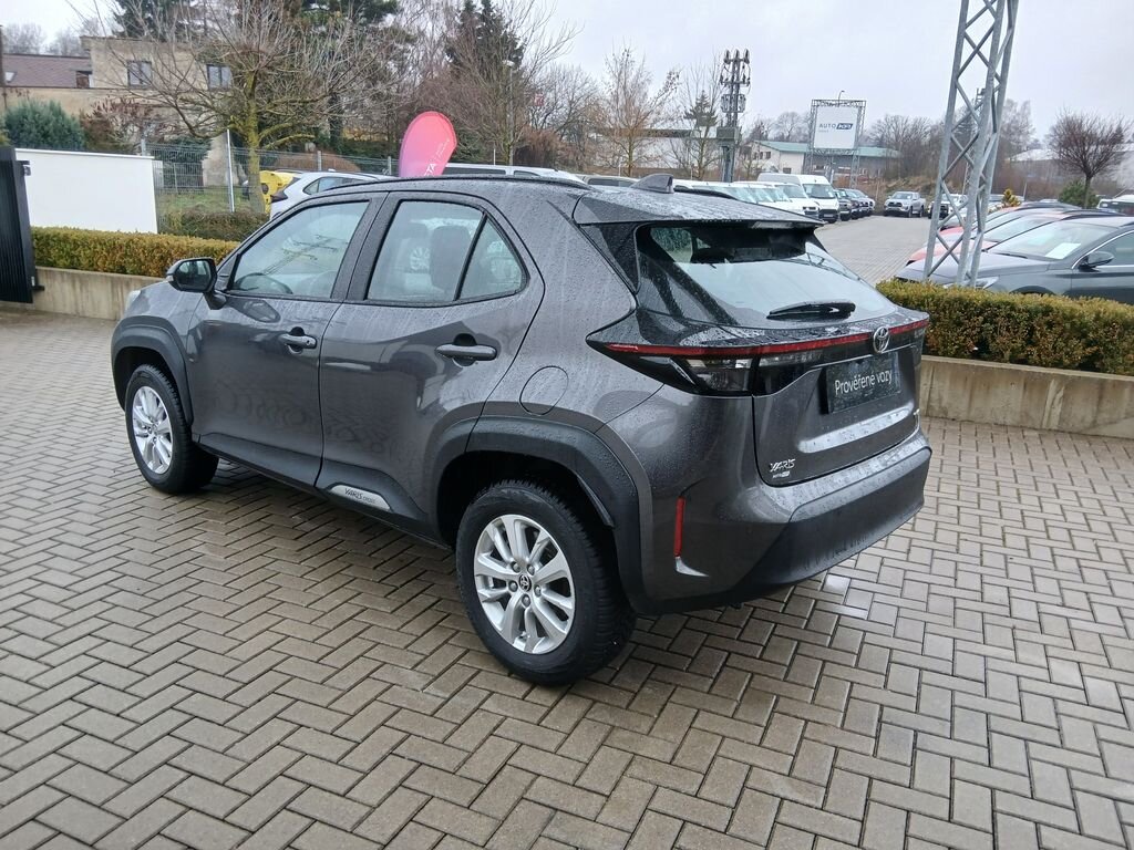 Toyota Yaris Cross SUV 1,5 l 68 kw