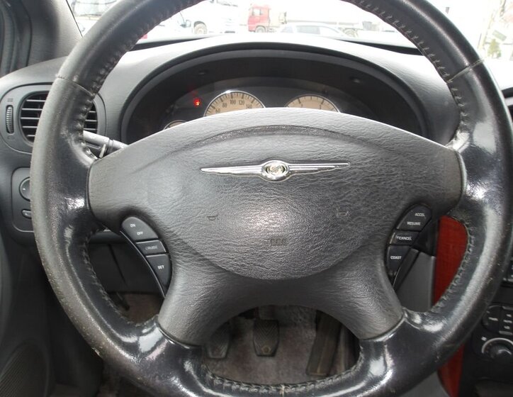 Chrysler Voyager MPV 2,5 l 105 kw