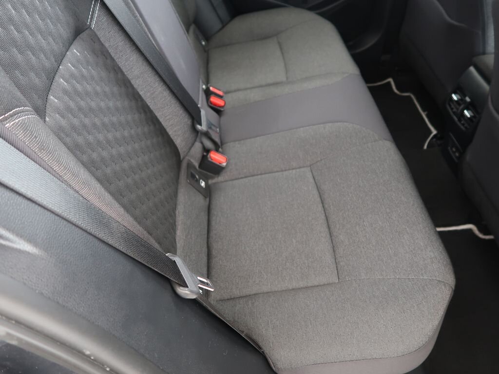 Toyota Corolla Sedan / Limuzína 1,8 l 72 kw