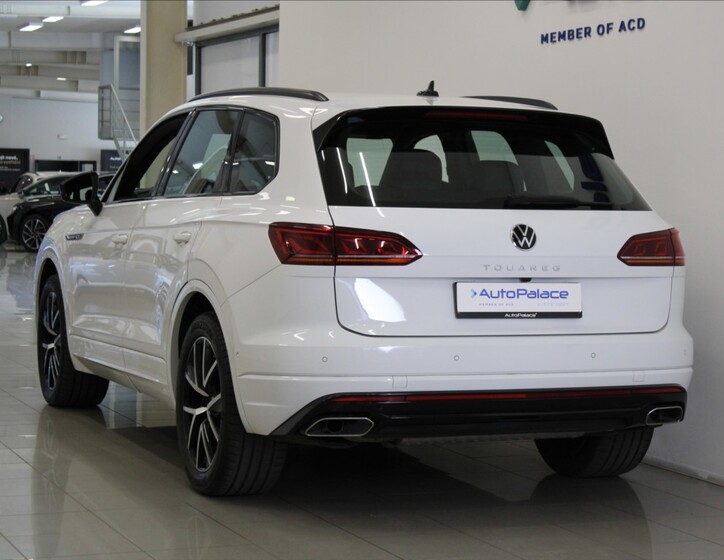 Volkswagen Touareg 3