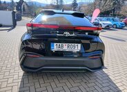 Toyota C-HR SUV / Terénní 2,0 l 112 kw
