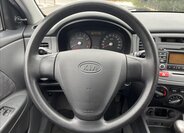 KIA Rio 14