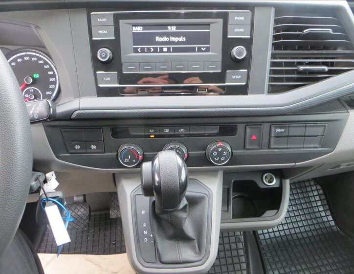 Volkswagen Transporter 13