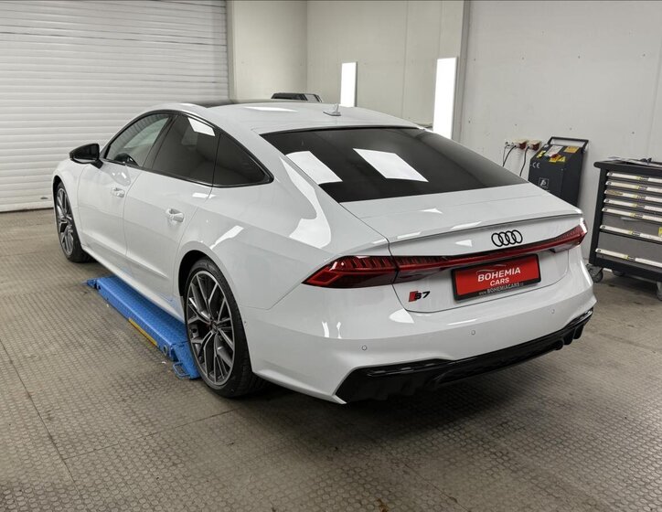 Audi S7 Hatchback 3,0 l 253 kw