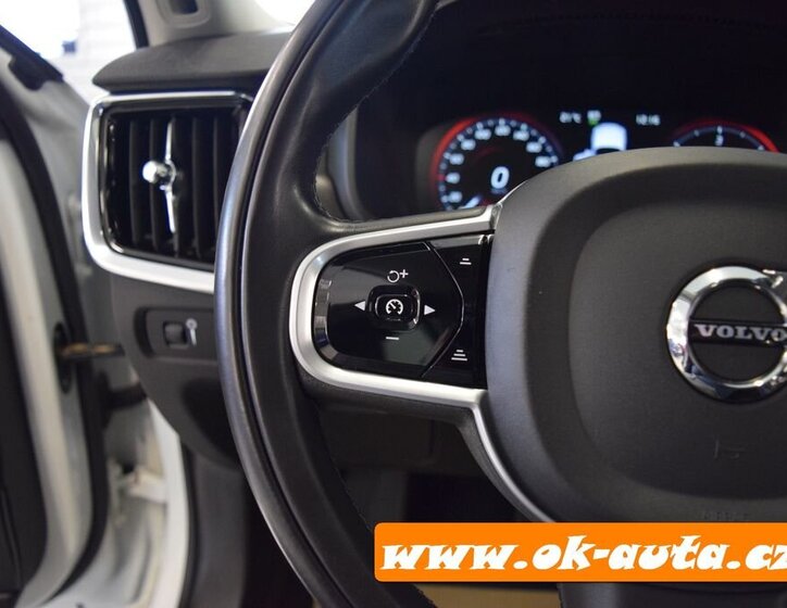 Volvo V90 Kombi 2,0 l 140 kw