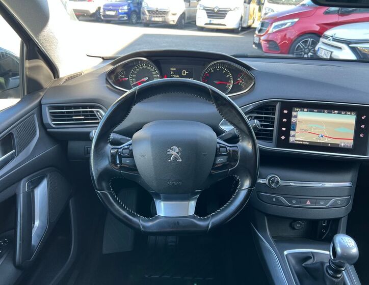 Peugeot 308 9
