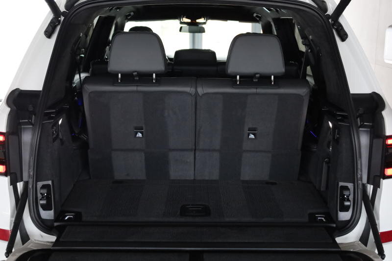 BMW X7 SUV 3,0 l 259 kw