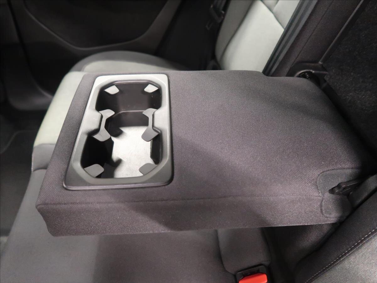 Volvo XC40 Kombi 2,0 l 145 kw