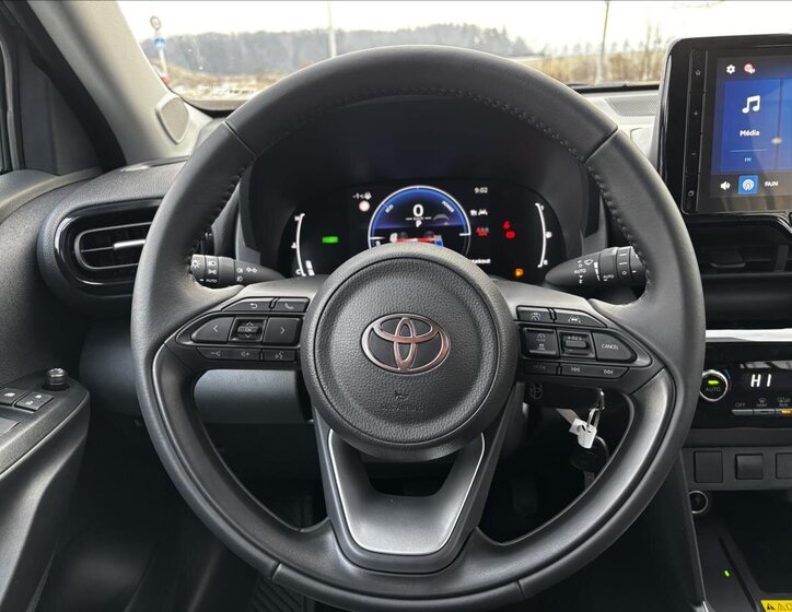 Toyota Yaris Cross SUV 1,5 l 68 kw