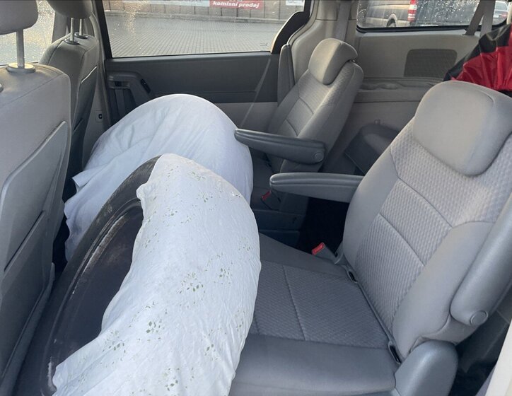 Chrysler Town & Country MPV 3,8 l 142 kw