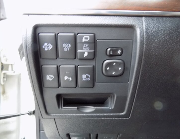 Toyota Land Cruiser 22