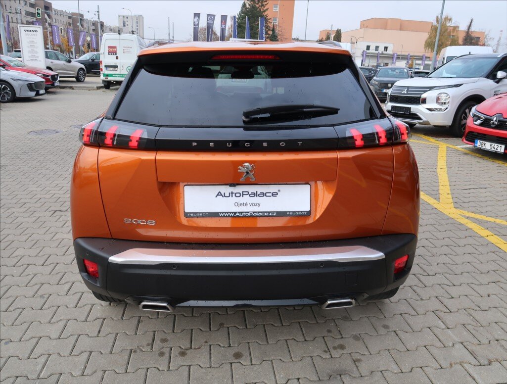 Peugeot 2008 Hatchback 1,2 l 96 kw