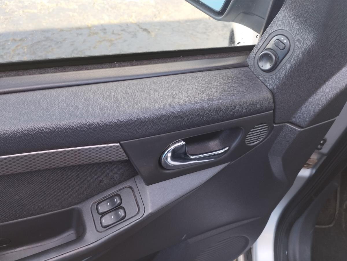 Opel Meriva MPV 1,4 l 66 kw