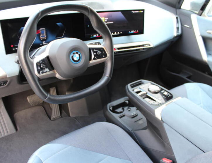 BMW iX 3