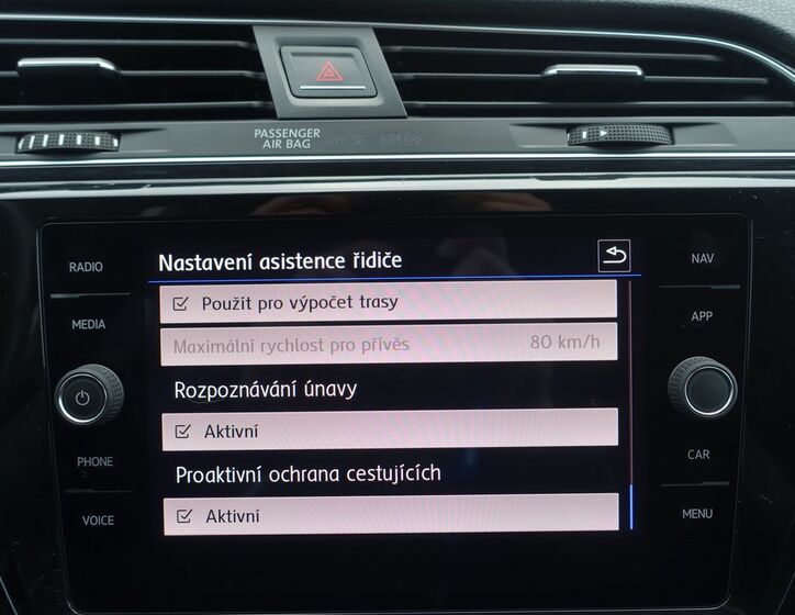 Volkswagen Touran 20