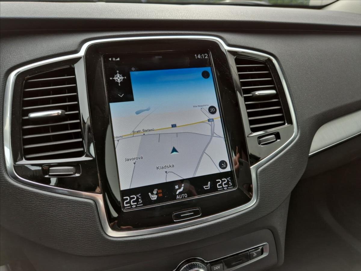 Volvo XC90 SUV / Terénní 2,0 l 173 kw