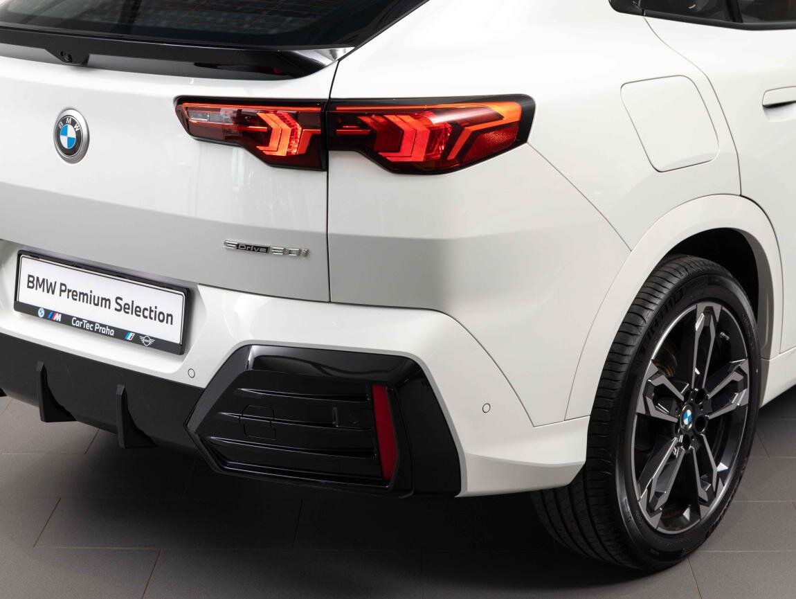BMW X2 SUV / Terénní 1,5 l 125 kw