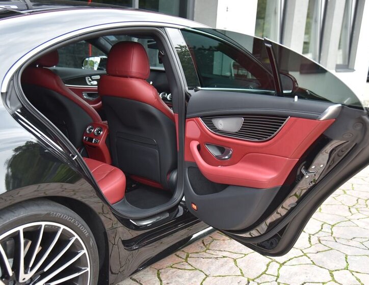 Mercedes-Benz CLS Sedan / Limuzína 3,0 l 320 kw