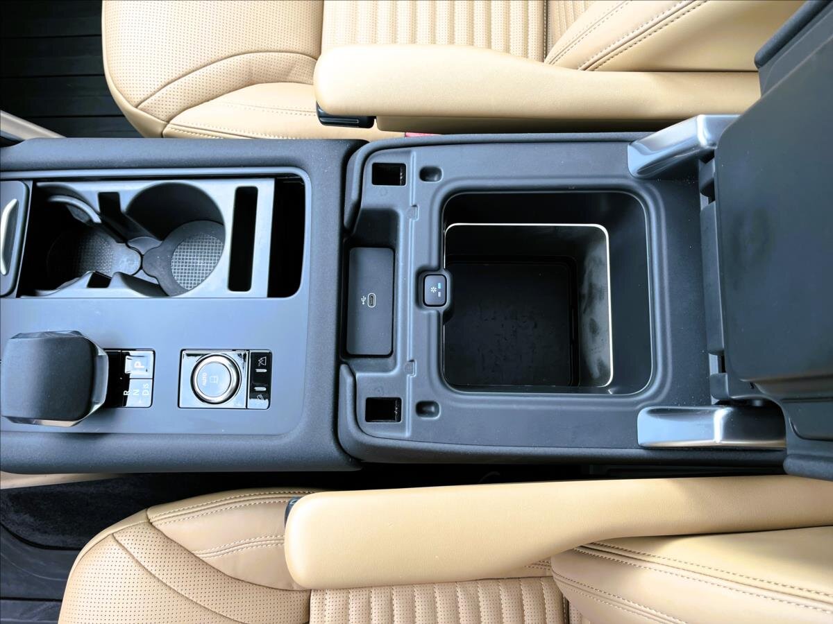 Land Rover Discovery SUV / Terénní 3,0 l 257 kw