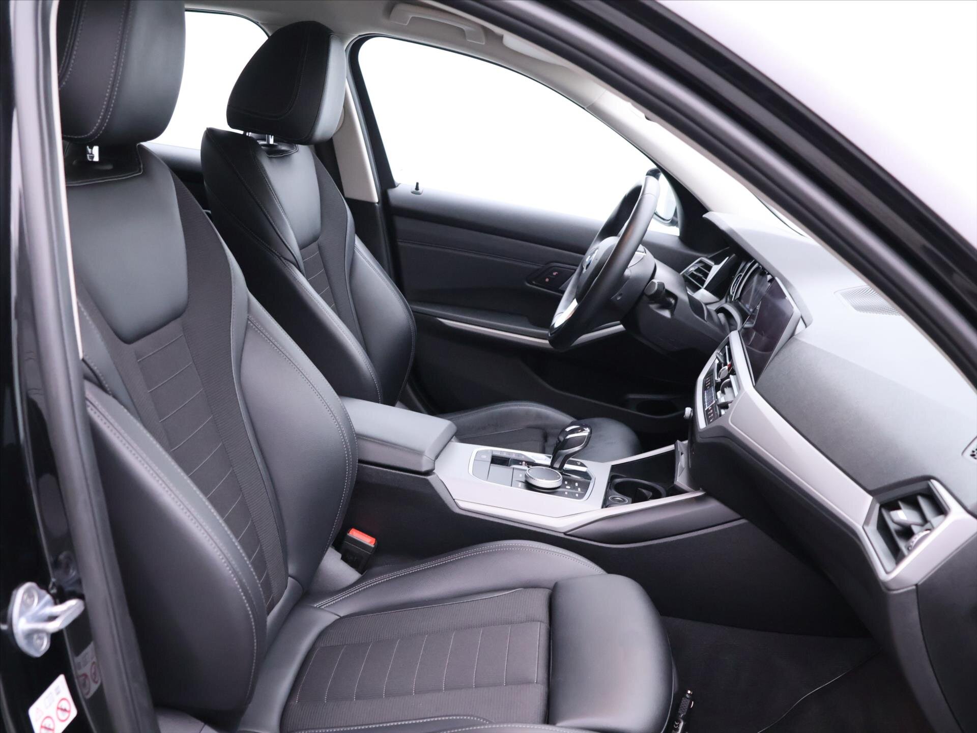 BMW Řada 3 Sedan / Limuzína 2,0 l 140 kw