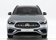 Mercedes-Benz GLA 2