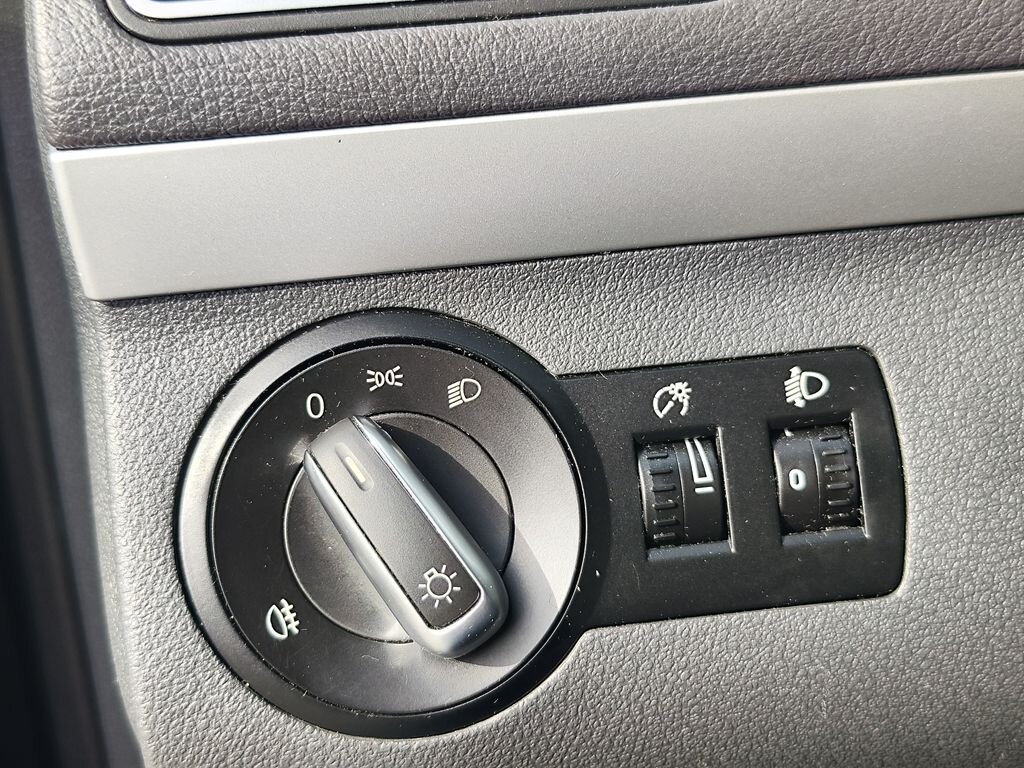 Volkswagen Touran MPV 1,2 l 77 kw