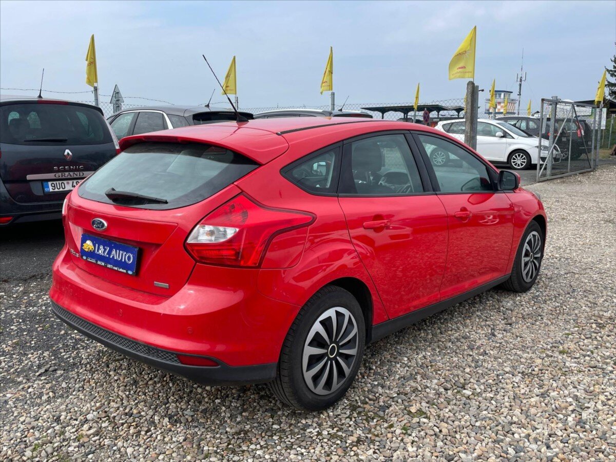 Ford Focus Hatchback 998,0 74 kw