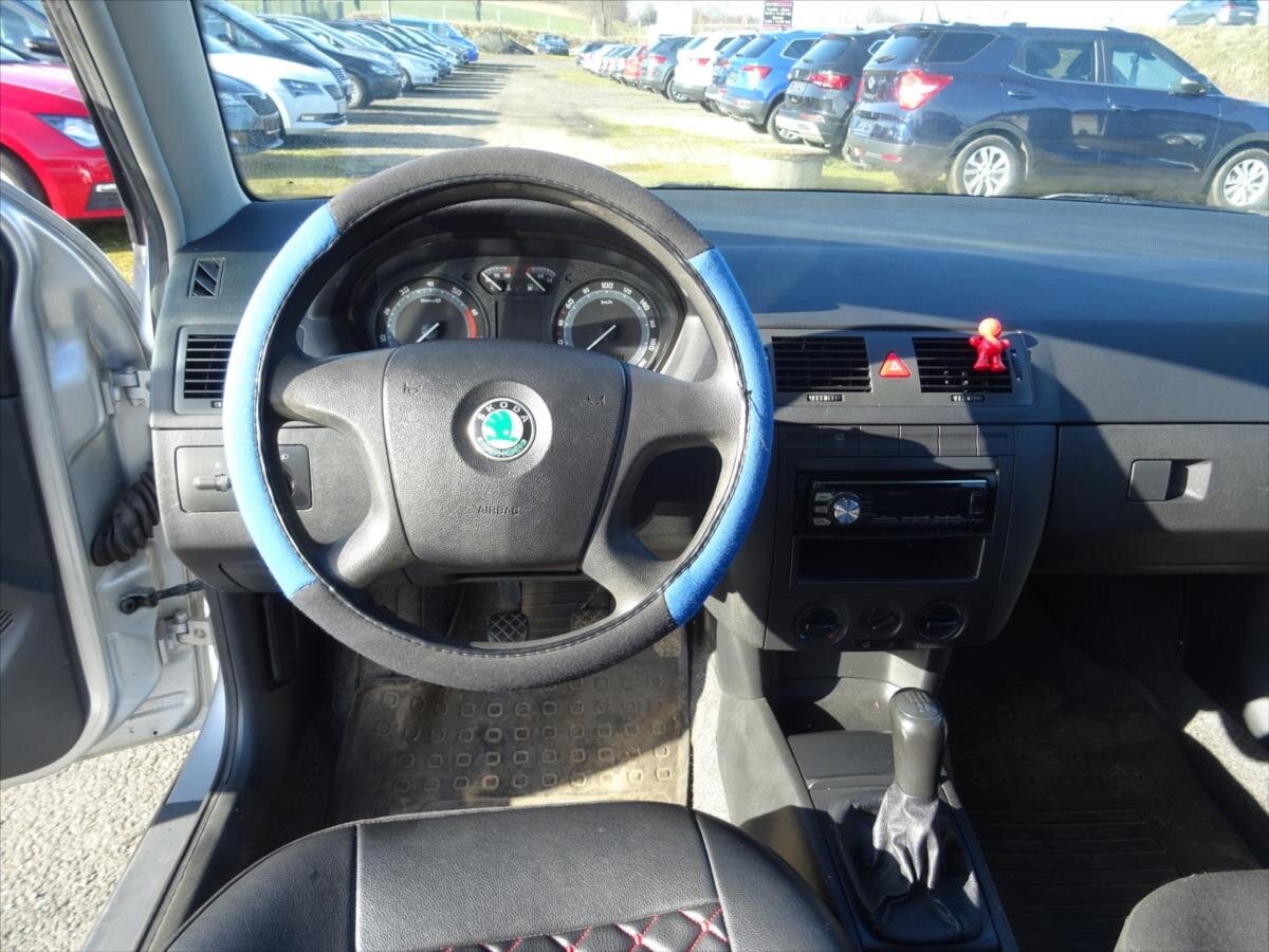 Škoda Fabia Sedan / Limuzína 1,2 l 47 kw