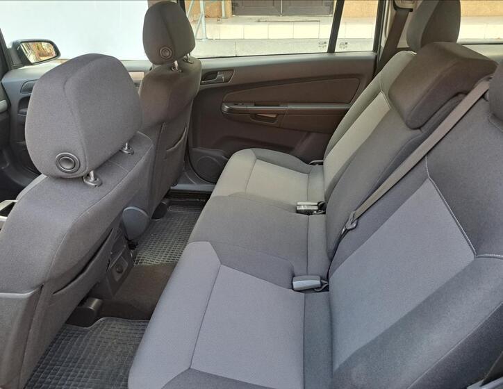 Opel Zafira 31