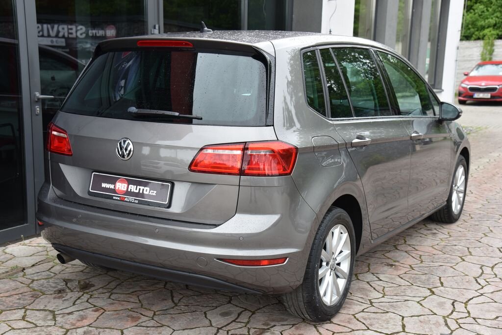 Volkswagen Golf Sportsvan MPV 1,2 l 81 kw