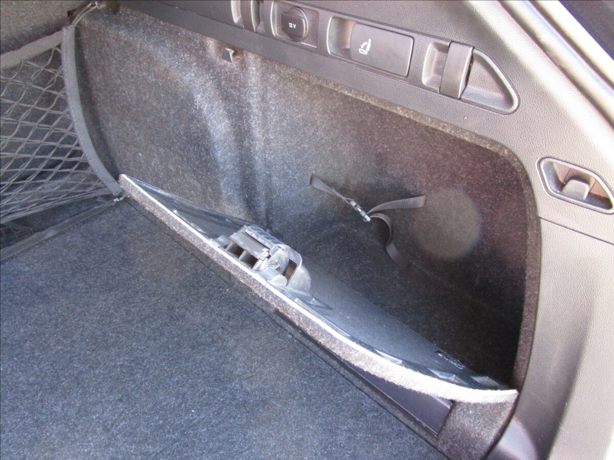 Škoda Superb Kombi 2,0 l 110 kw