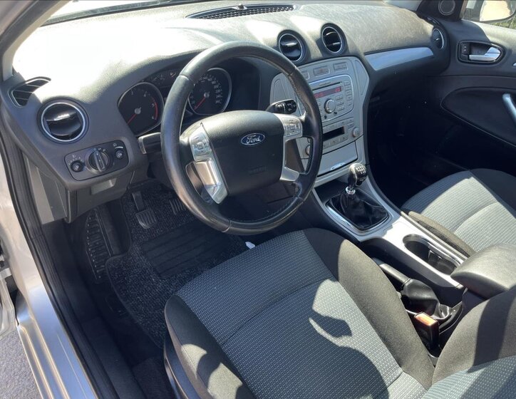 Ford Mondeo Kombi 2,0 l 103 kw