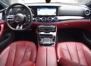 Mercedes-Benz CLS Sedan 3,0 l 320 kw