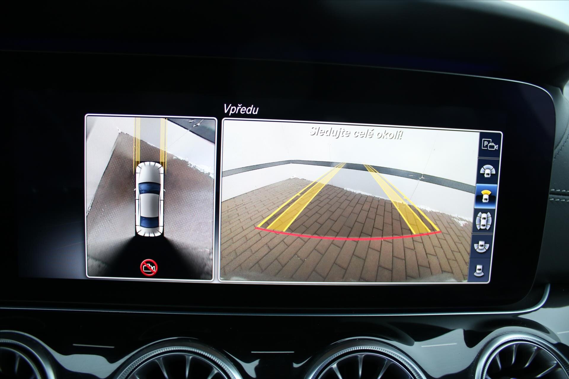 Mercedes-Benz CLS Sedan 3,0 l 270 kw