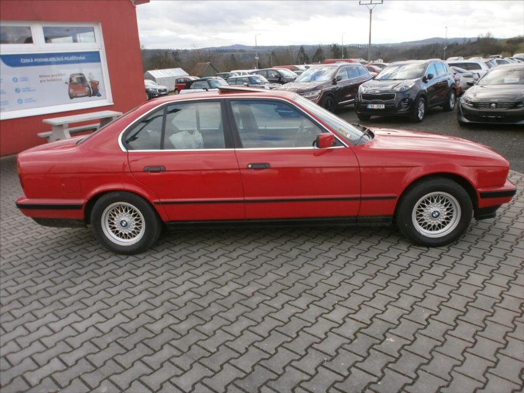 BMW Řada 5 Sedan 2,5 l 105 kw