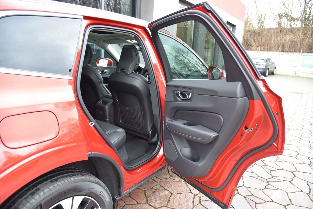 Volvo XC60 SUV / Terénní 2,0 l 186 kw