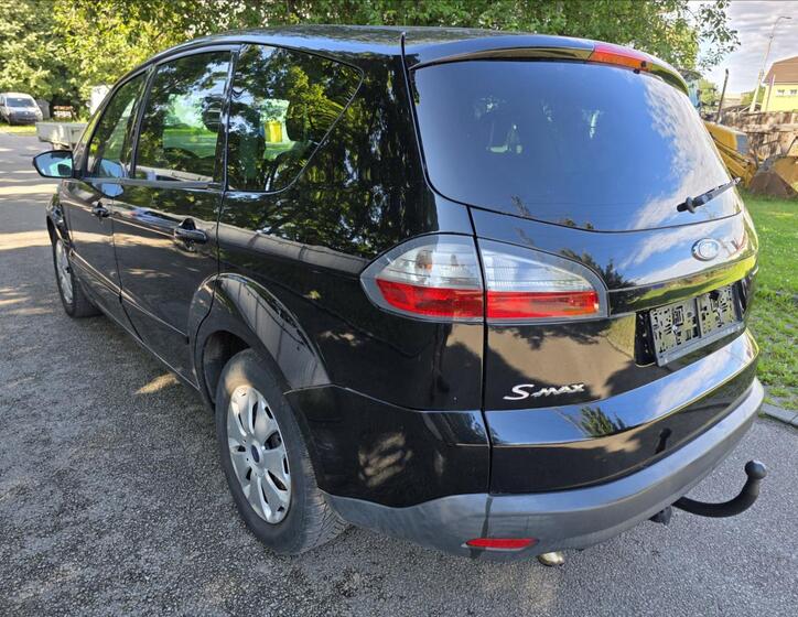 Ford S-MAX 4