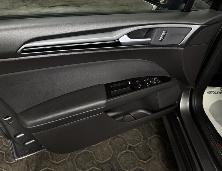 Ford Mondeo Kombi 2,0 l 110 kw