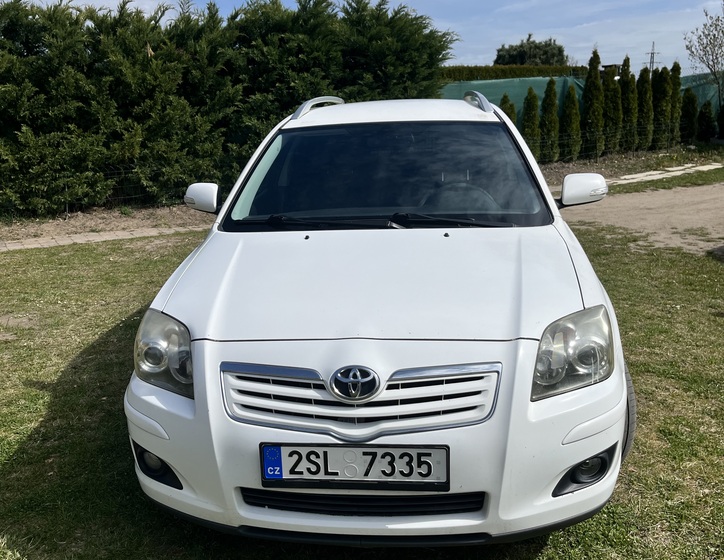 Toyota Avensis 1