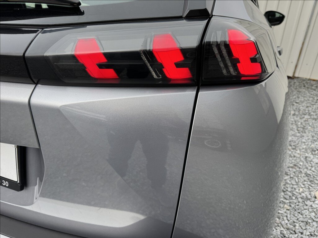 Peugeot 2008 SUV / Terénní 1,2 l 96 kw