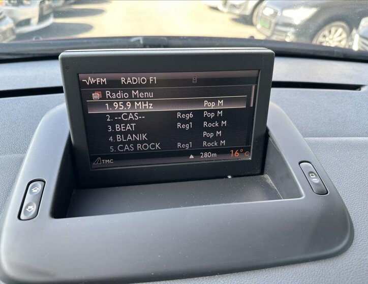 Peugeot 3008 MPV 1,6 l 115 kw