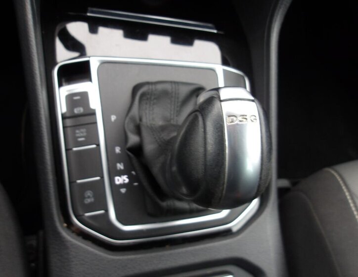 Volkswagen Touran Kombi 2,0 l 110 kw