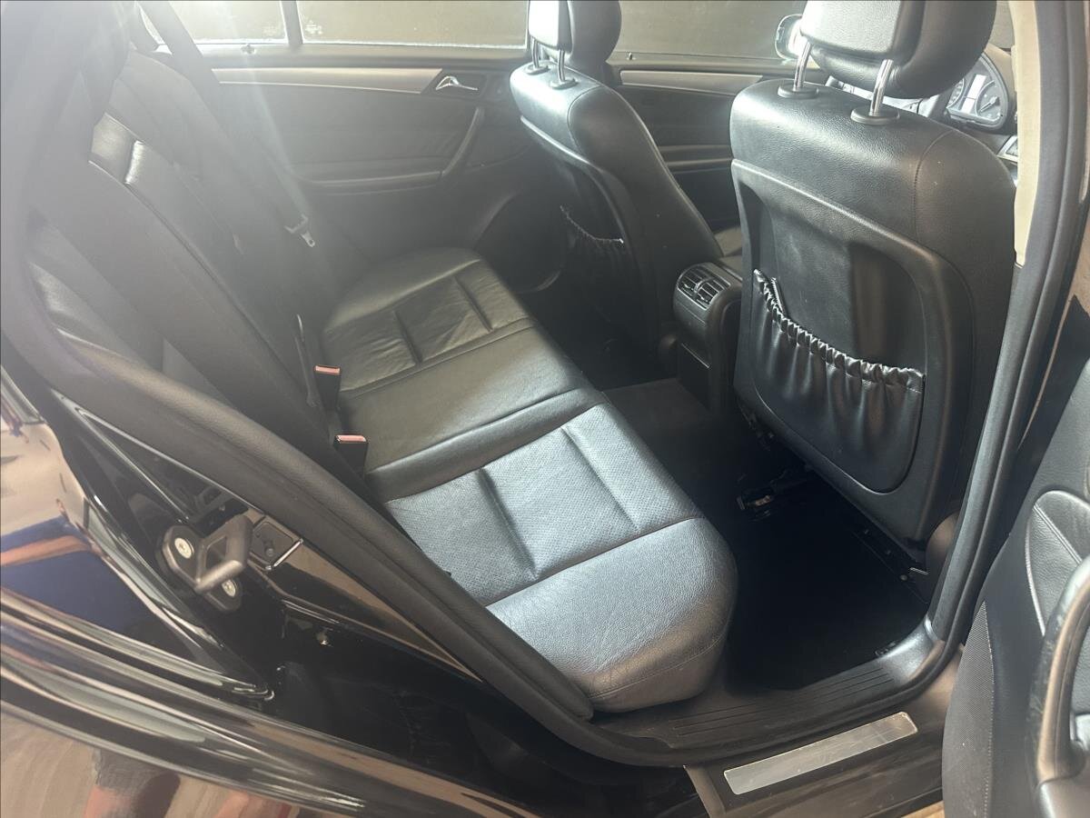 Mercedes-Benz Třídy C Kombi 2,1 l 110 kw