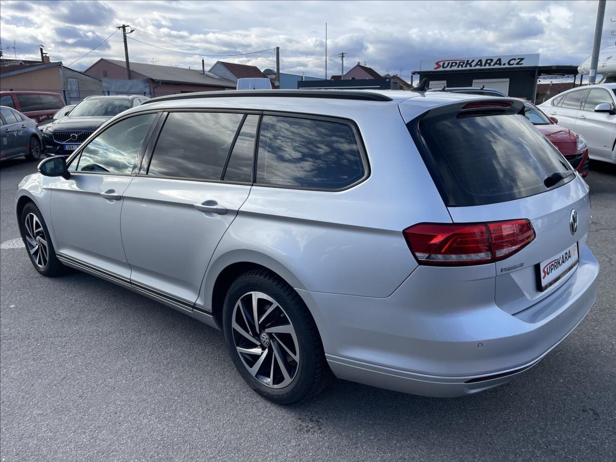 Volkswagen Passat Kombi 2,0 l 110 kw