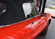 Alfa Romeo Spider 14