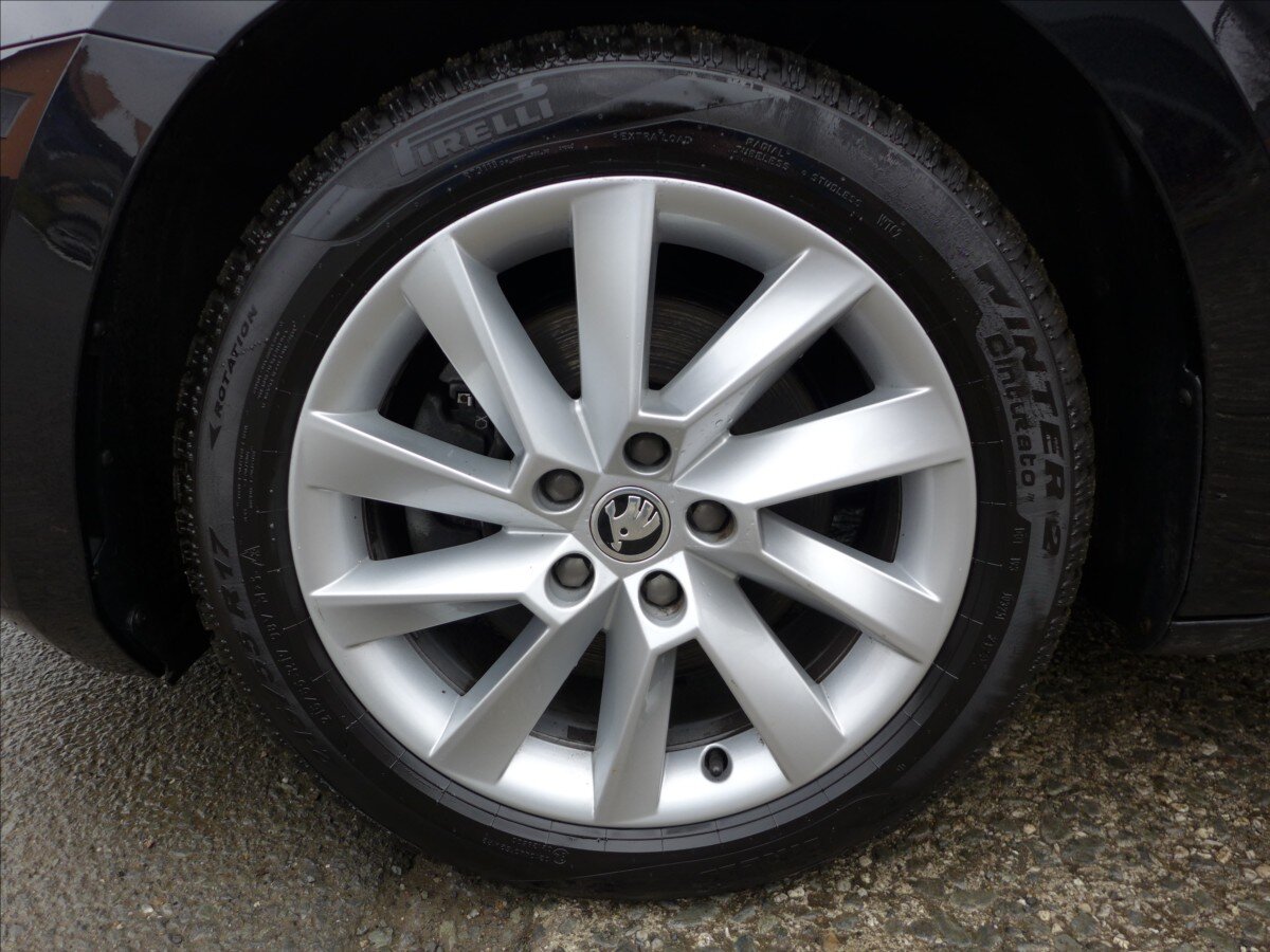 Škoda Superb Kombi 2,0 l 110 kw