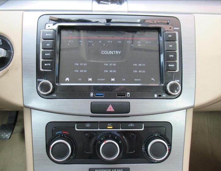 Volkswagen Passat 10