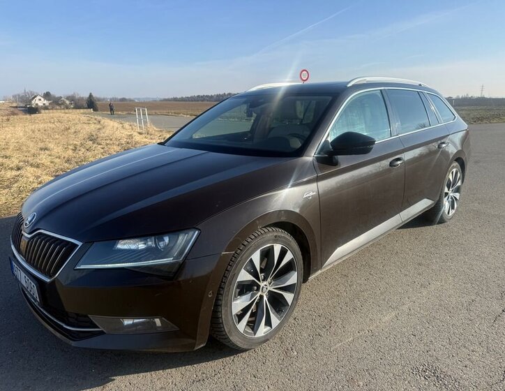 Škoda Superb Kombi 2,0 l 140 kw