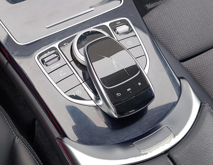 Mercedes-Benz Třídy C Sedan / Limuzína 2,1 l 125 kw