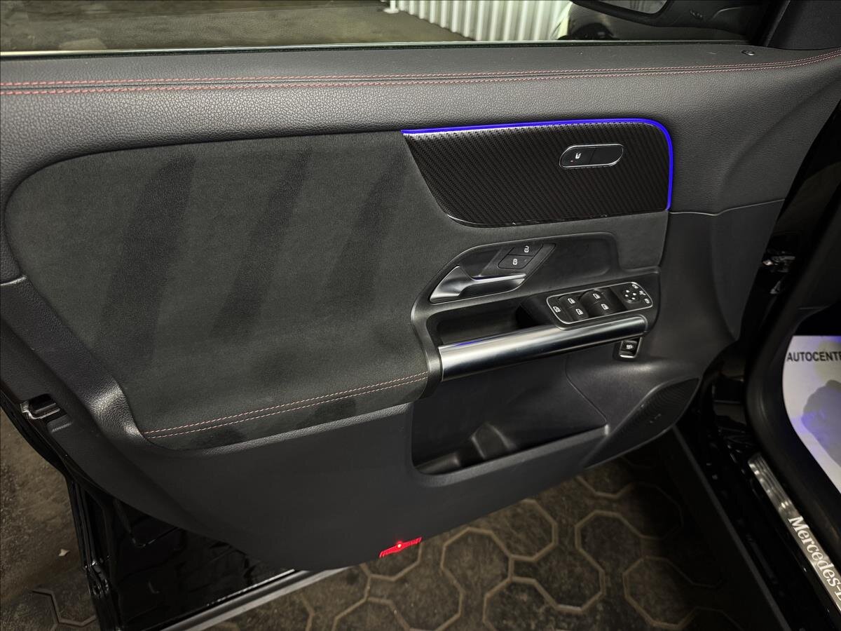 Mercedes-Benz GLA SUV / Terénní 2,0 l 110 kw